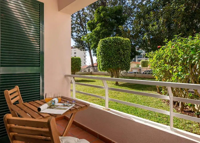 White House I With Garden View Funchal (Madeira)