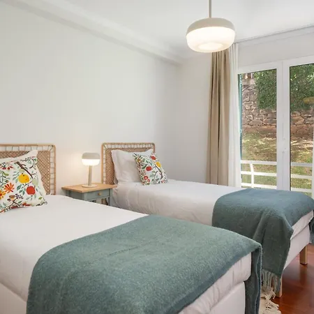 White House I With Garden View 아파트