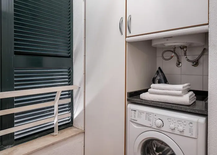 White House I With Garden View 푼샬