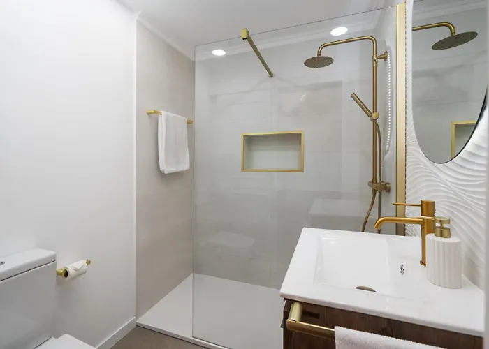 아파트 White House I With Garden View